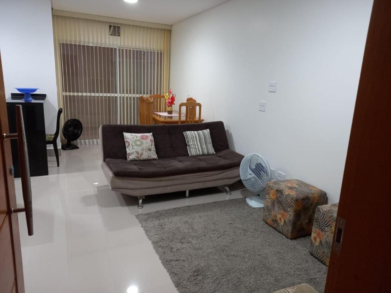Sobrado 08 Com Duas Suites, Conf 瓜鲁雅 外观 照片