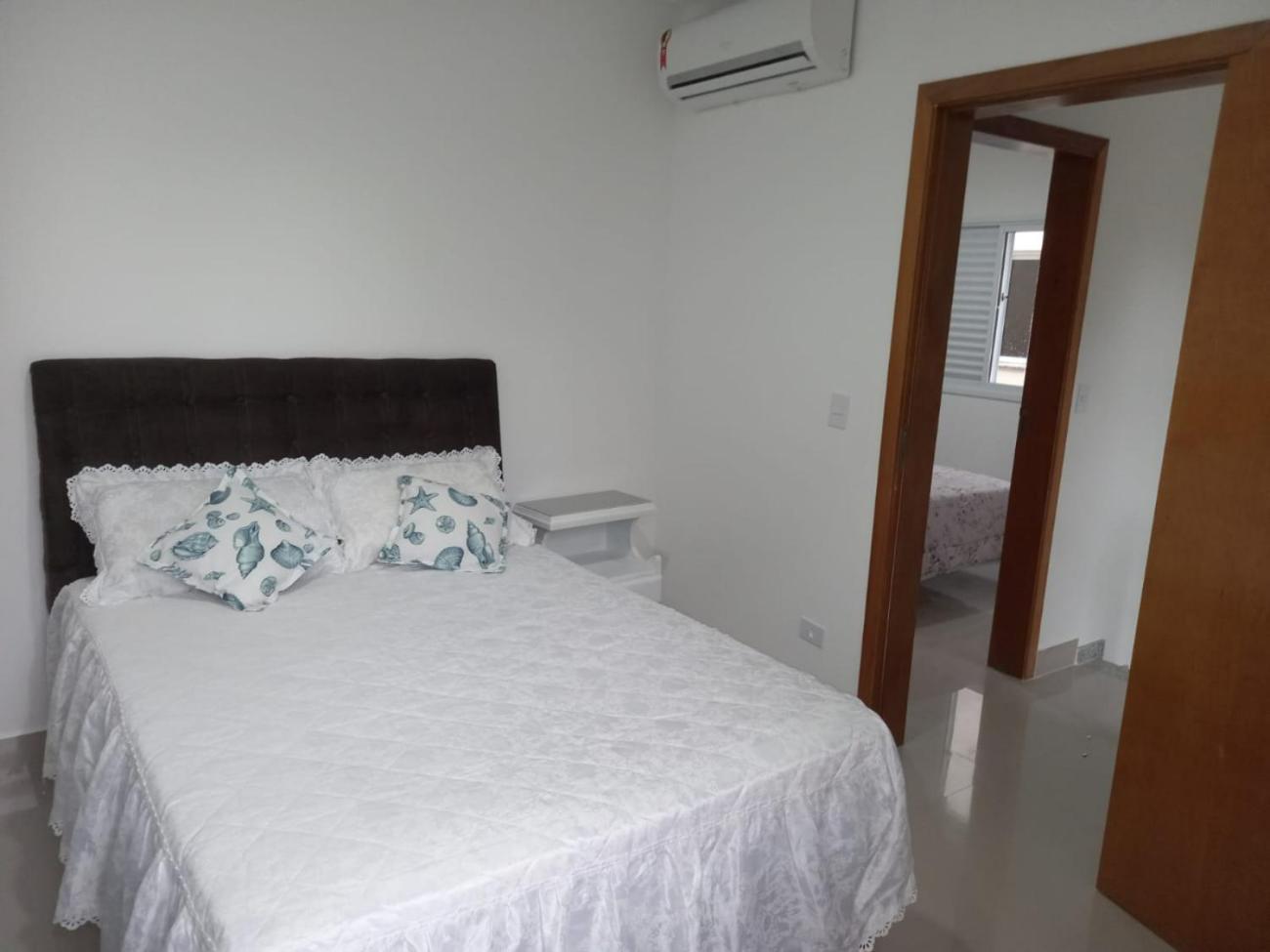 Sobrado 08 Com Duas Suites, Conf 瓜鲁雅 外观 照片